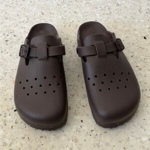 Skechers Luxe Foam Brown Slip-On Clog